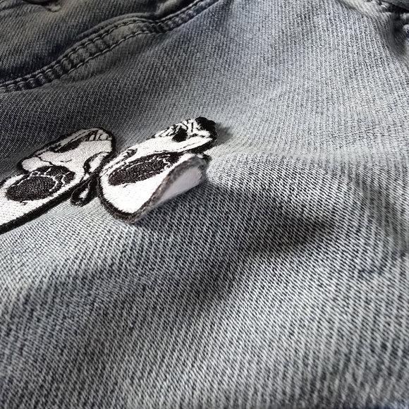 Silver Jeans Light Blue Denim Jacket Skull Patches Gothic Womens XL - Picture 9 of 10